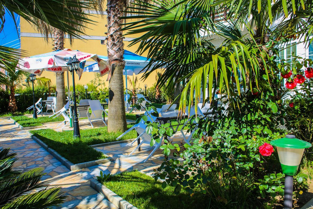Hotel Venezia 格勒姆 外观 照片